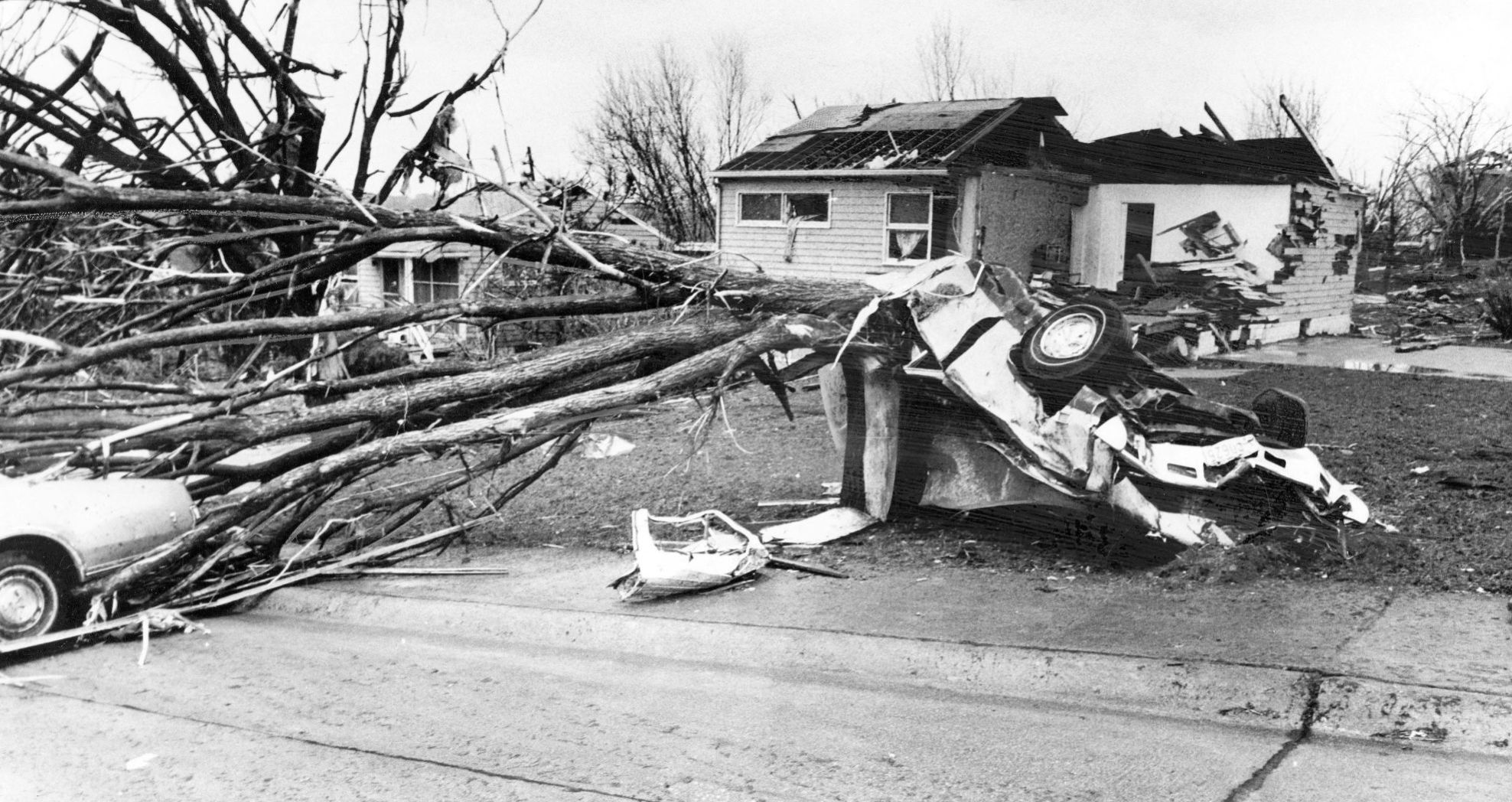 1975Tornado020